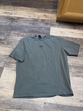 Men's Short-Sleeve Crew T-Shirt in Olive Green